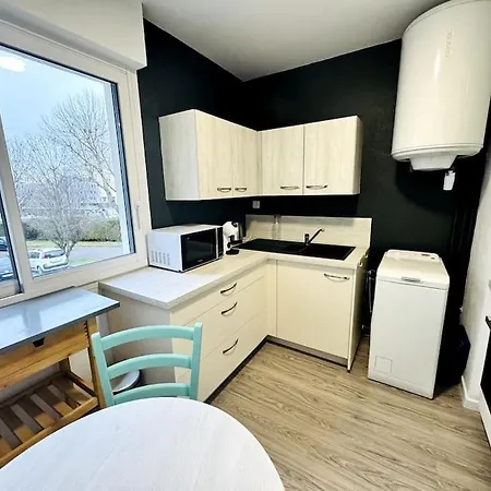 Bel Renove Dans Une Calme Caen