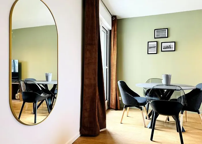 Bel Renove Dans Une Calme Appartement Caen