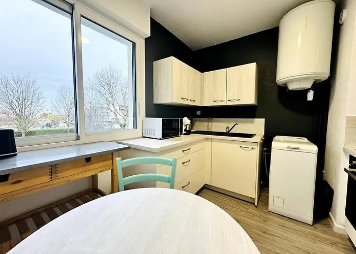 Bel Renove Dans Une Calme Appartement Caen